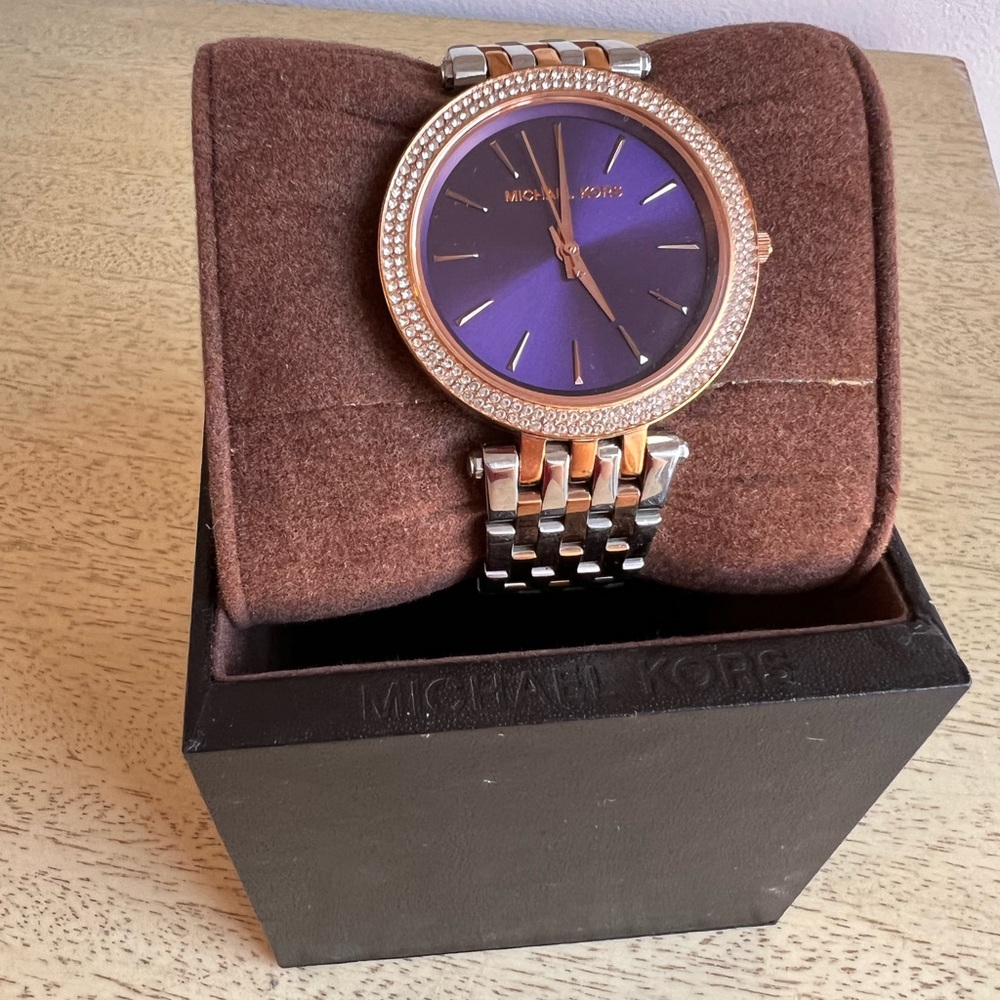 🔮 Purple face Michael Kors watch 🔮